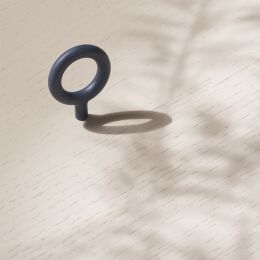 ladeknop blauwe keuken landelijk