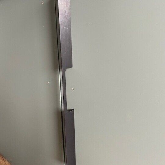 Greep recht sym Mat zwart leverbaar in 3 lengte maten