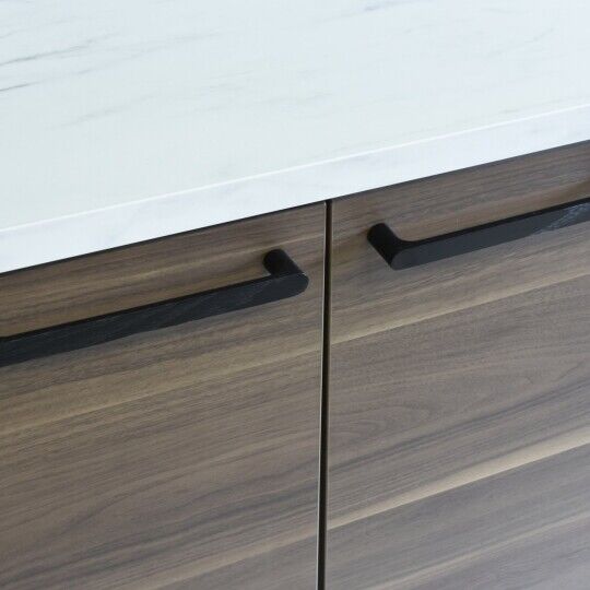 Greep Wood Zwart  leverbaar in 3 boorafstanden